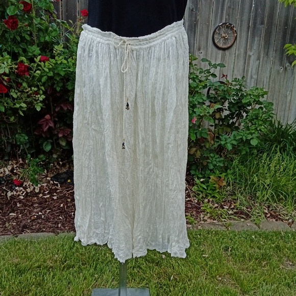 Maurices Dresses & Skirts - Maurices Maxi Skirt  Boho Cream Skirt Size S